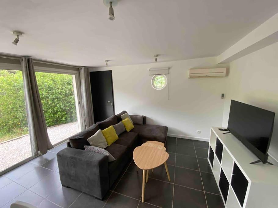 Appartement 2-4 Pers. Piscine, Entre Aix Et Cassis La Destrousse 外观 照片