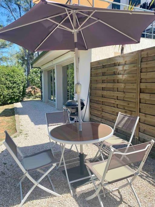 Appartement 2-4 Pers. Piscine, Entre Aix Et Cassis La Destrousse 外观 照片