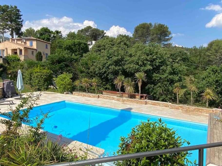 Appartement 2-4 Pers. Piscine, Entre Aix Et Cassis La Destrousse 外观 照片