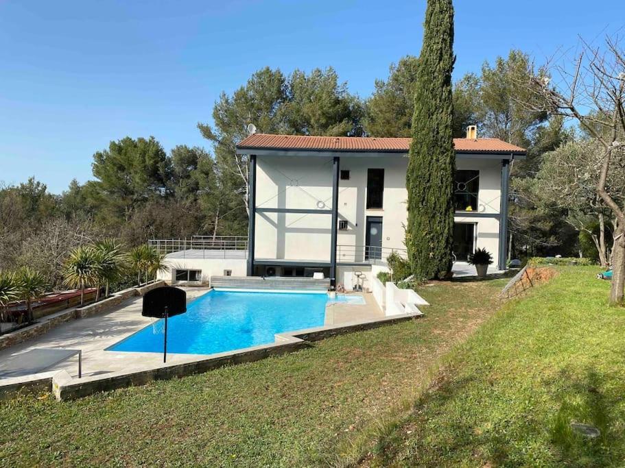 Appartement 2-4 Pers. Piscine, Entre Aix Et Cassis La Destrousse 外观 照片